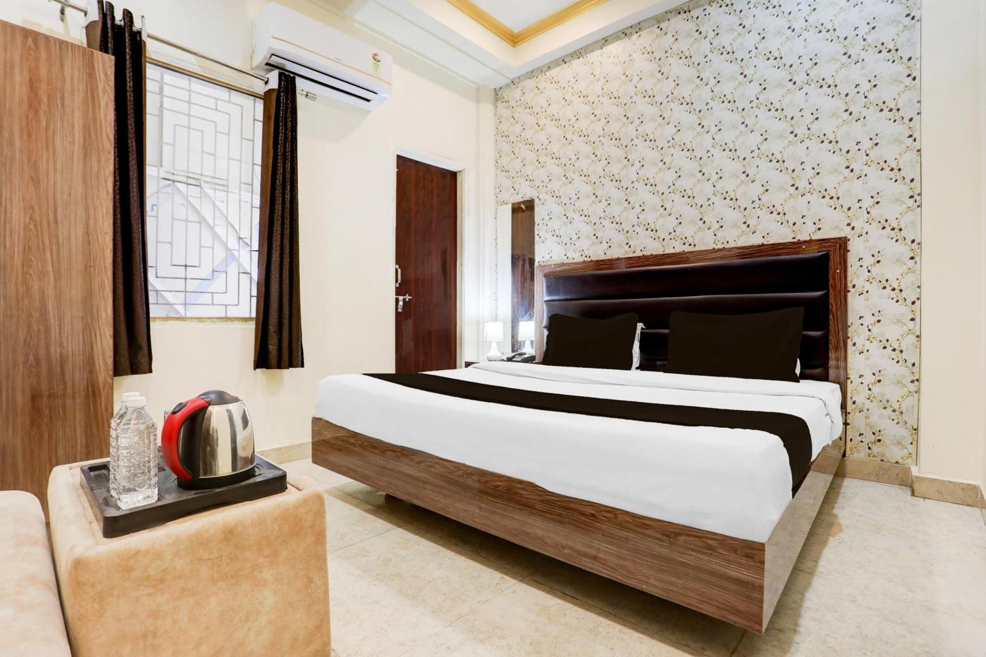 Super Hotel O Sankat Mochan Gandhi Nagar Kakarmatha 外观 照片