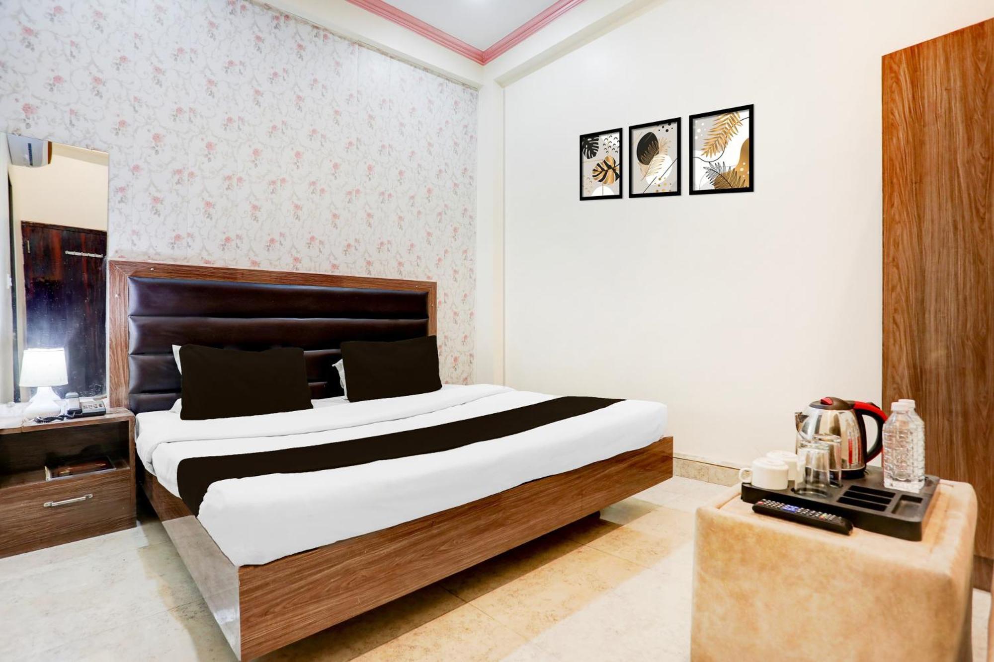 Super Hotel O Sankat Mochan Gandhi Nagar Kakarmatha 外观 照片
